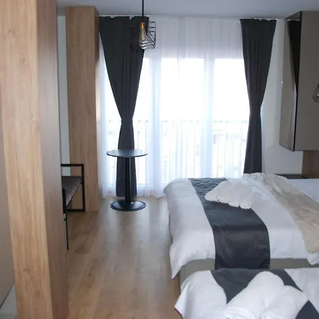 Apartment E&m *